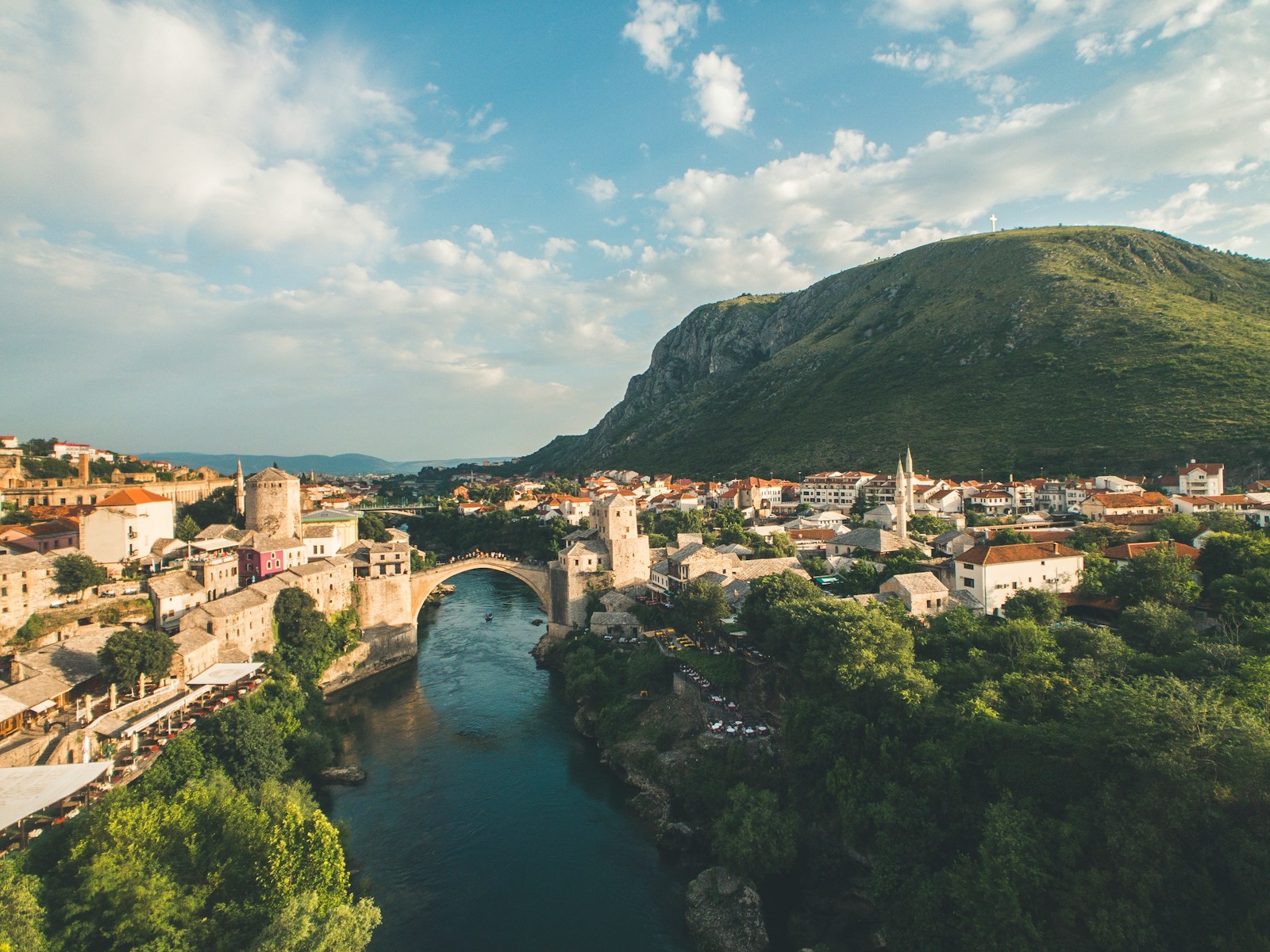 27 Breathtaking Destinations You Can Visit on a Budget